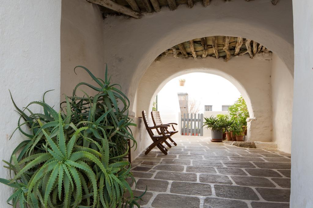 Готель Castro Folegandros Island Екстер'єр фото